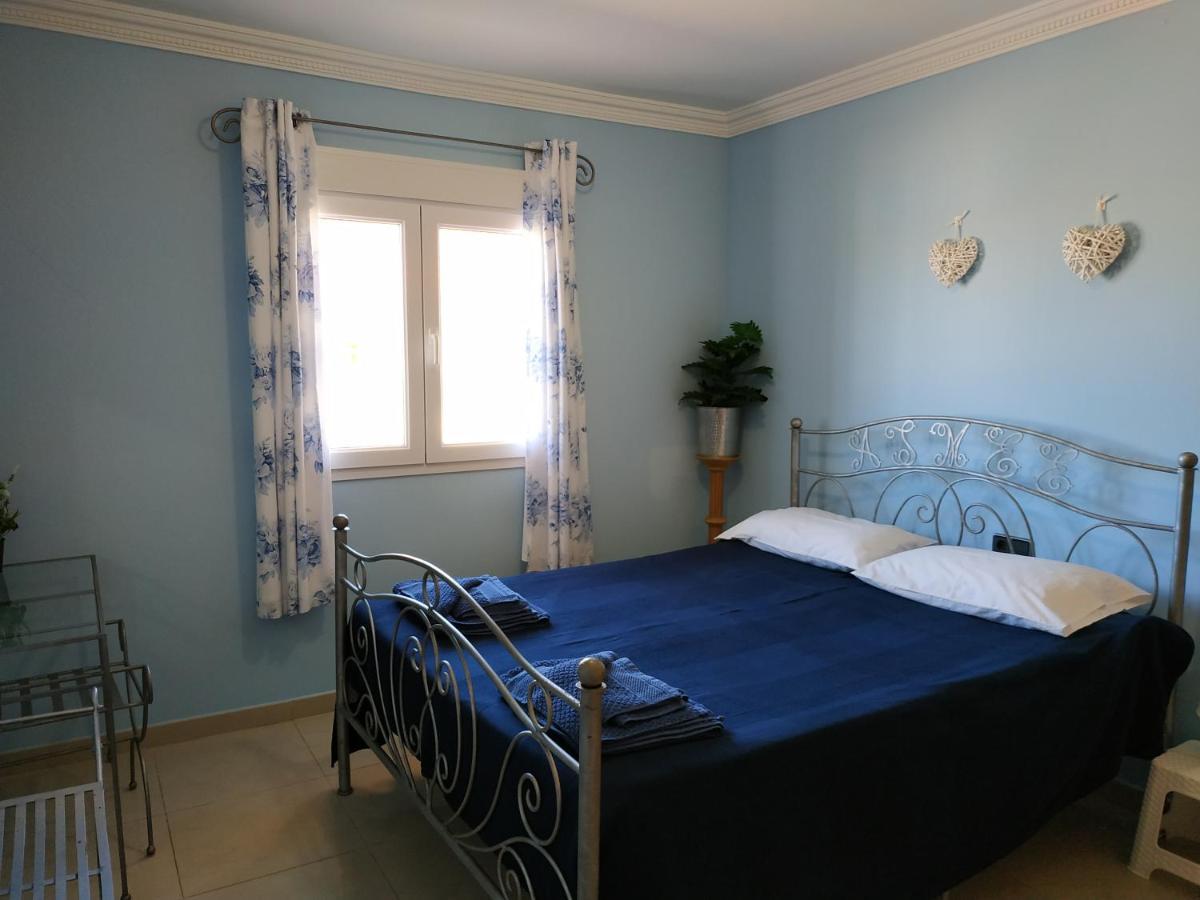 Villa Casa Del Sol: Spacious 3-Bedroom with Private Solar-Heated Pool Triquivijate Exterior photo