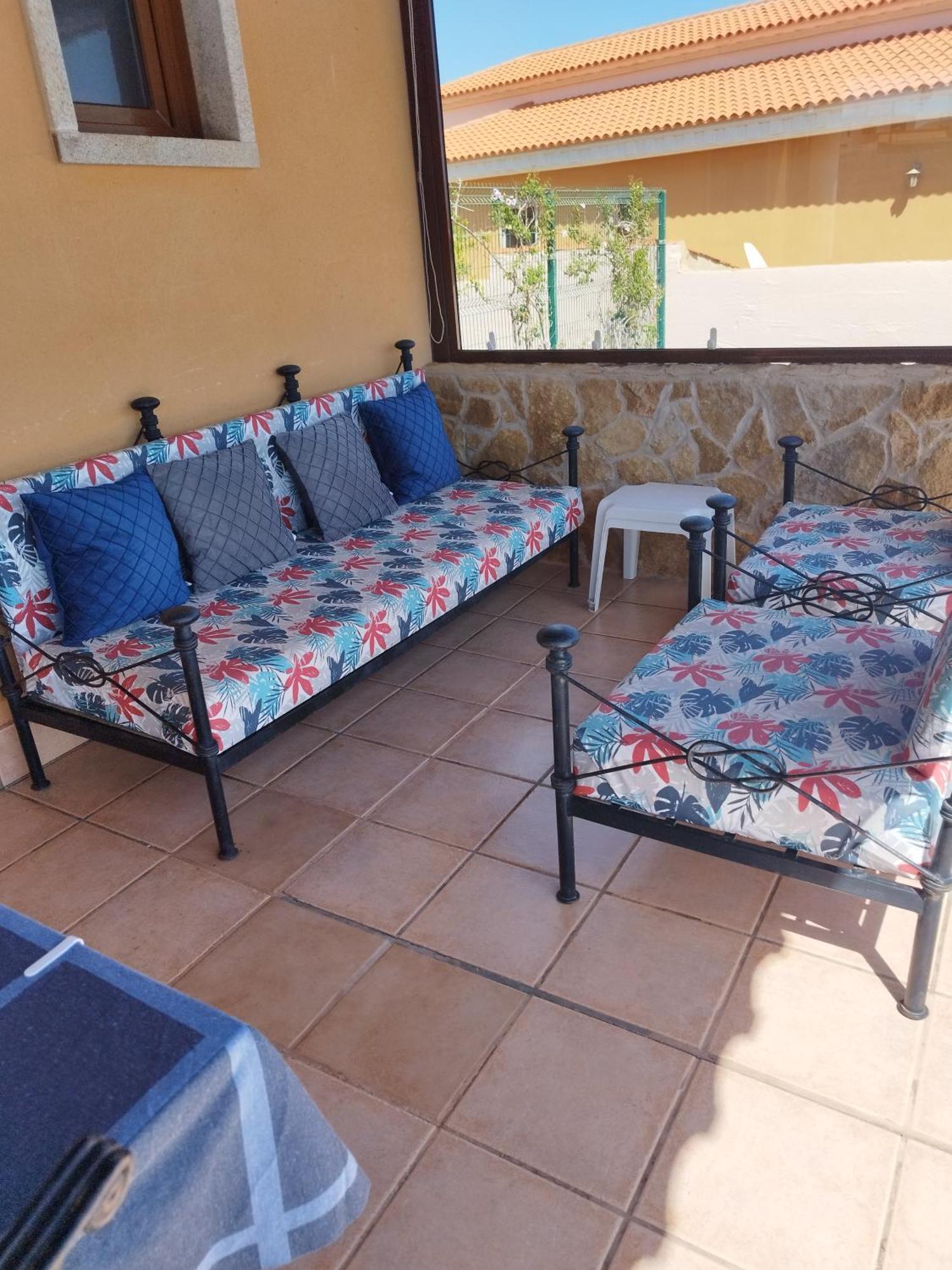 Villa Casa Del Sol: Spacious 3-Bedroom with Private Solar-Heated Pool Triquivijate Exterior photo