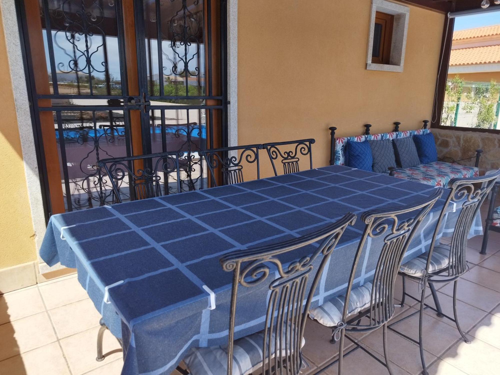 Villa Casa Del Sol: Spacious 3-Bedroom with Private Solar-Heated Pool Triquivijate Exterior photo